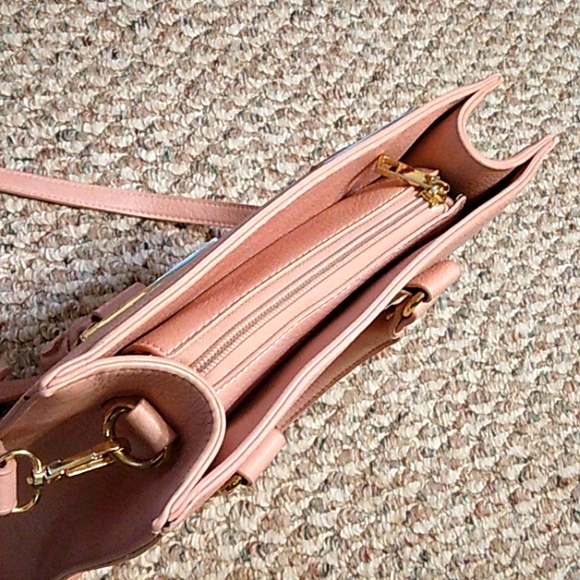 GUC Powder Pink Madison west footed top handle bag - Picture 5 of 8